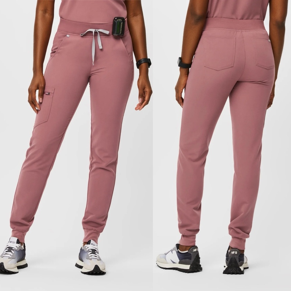 Figs Zamora Jogger Scrub Pants in Mauve | Women’s Size Small